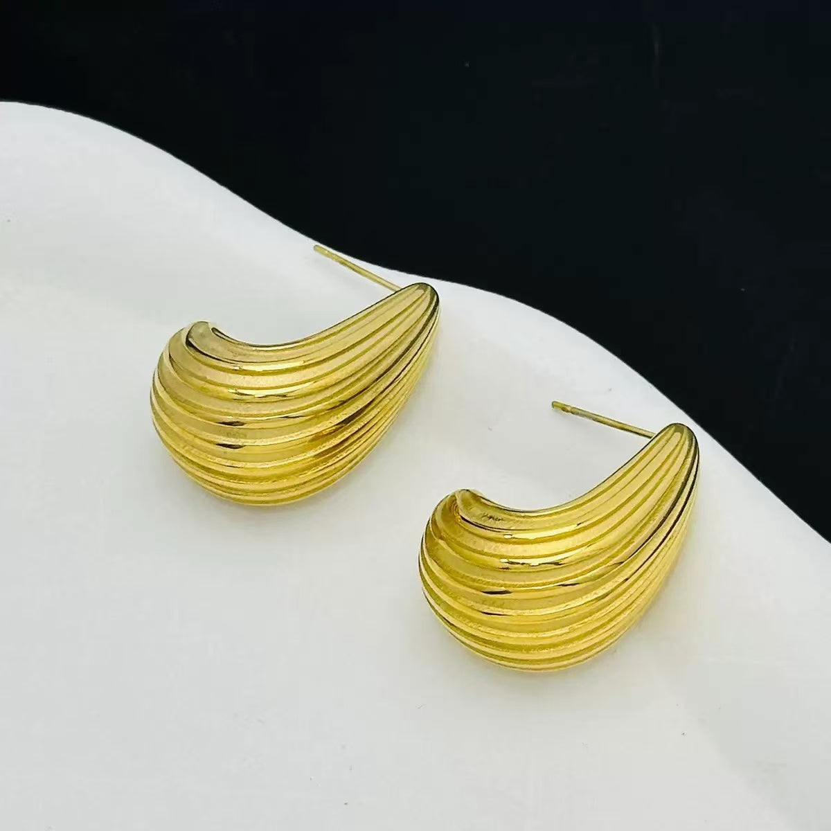 #14 Stainless Steel Rose Gold Earrings 2 Year Color Warranty with 50 Pieces Minimum Order