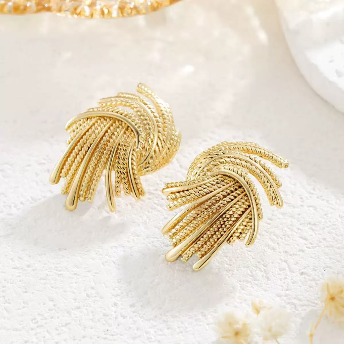 #35 stainless steel gold-plated earrings 2-year color warranty with a minimum order of 50 pieces