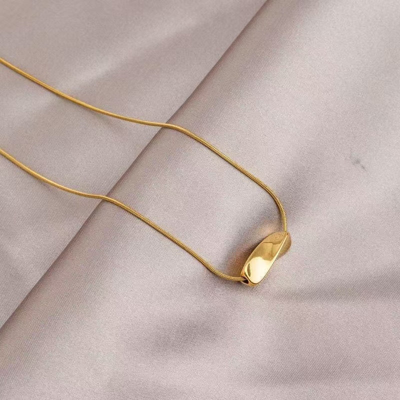 #62 stainless steel gold-plated necklace 2-year color warranty with 50 pieces minimum order