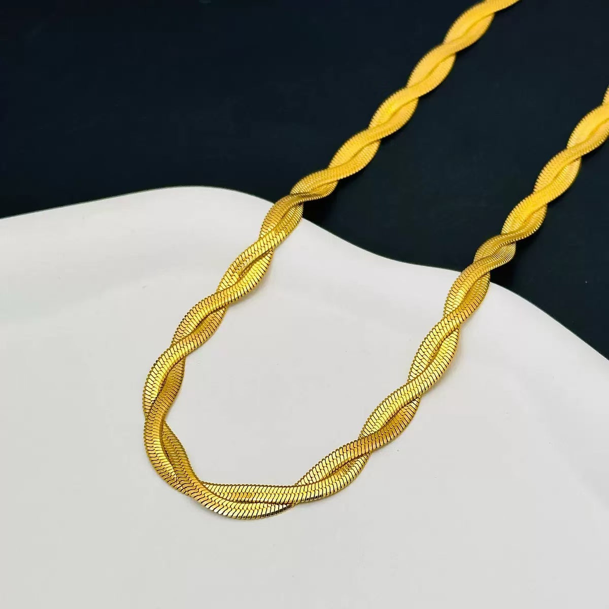 #100 Stainless steel gold-plated necklace 2 year color warranty with minimum order of 50 pieces